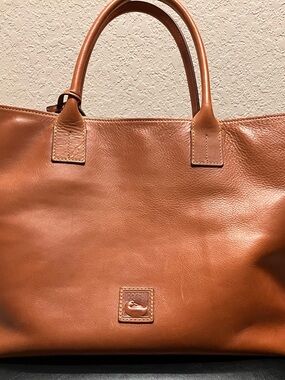 Dooney & Bourke Caramel Brown Leather Shoulder Bag Russell Medium Florentine